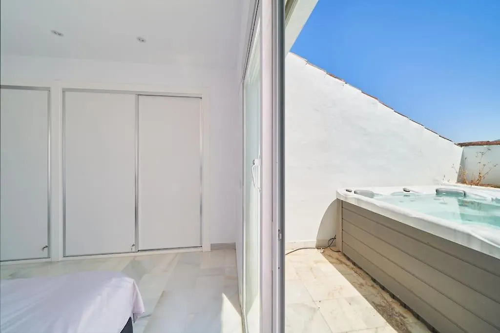 Superbe Appartement Avec Jaccuzi Marbella Apartment